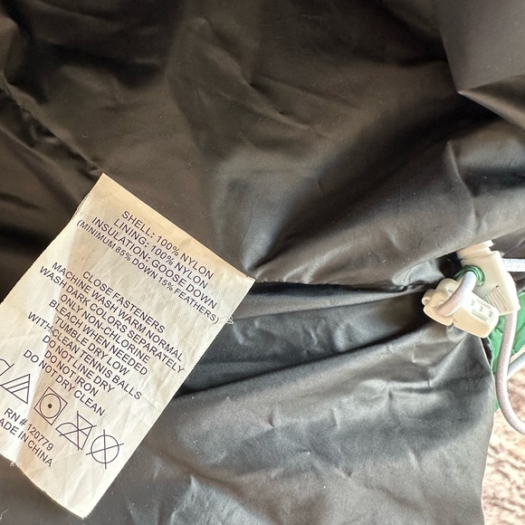 Classic Packet 2.0
Men's Down Jacket - Picture 8 of 8